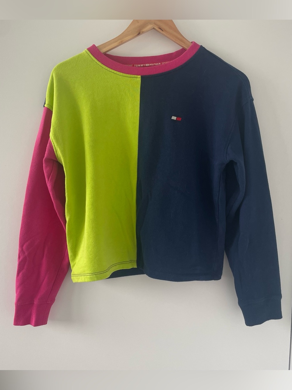 Tommy Hilfiger Sport block-colored pullover sweatshirt